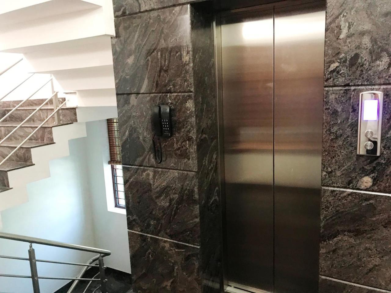 Beersheba Three Bed Room A/C Apartments Thiruvananthapuram Exteriér fotografie