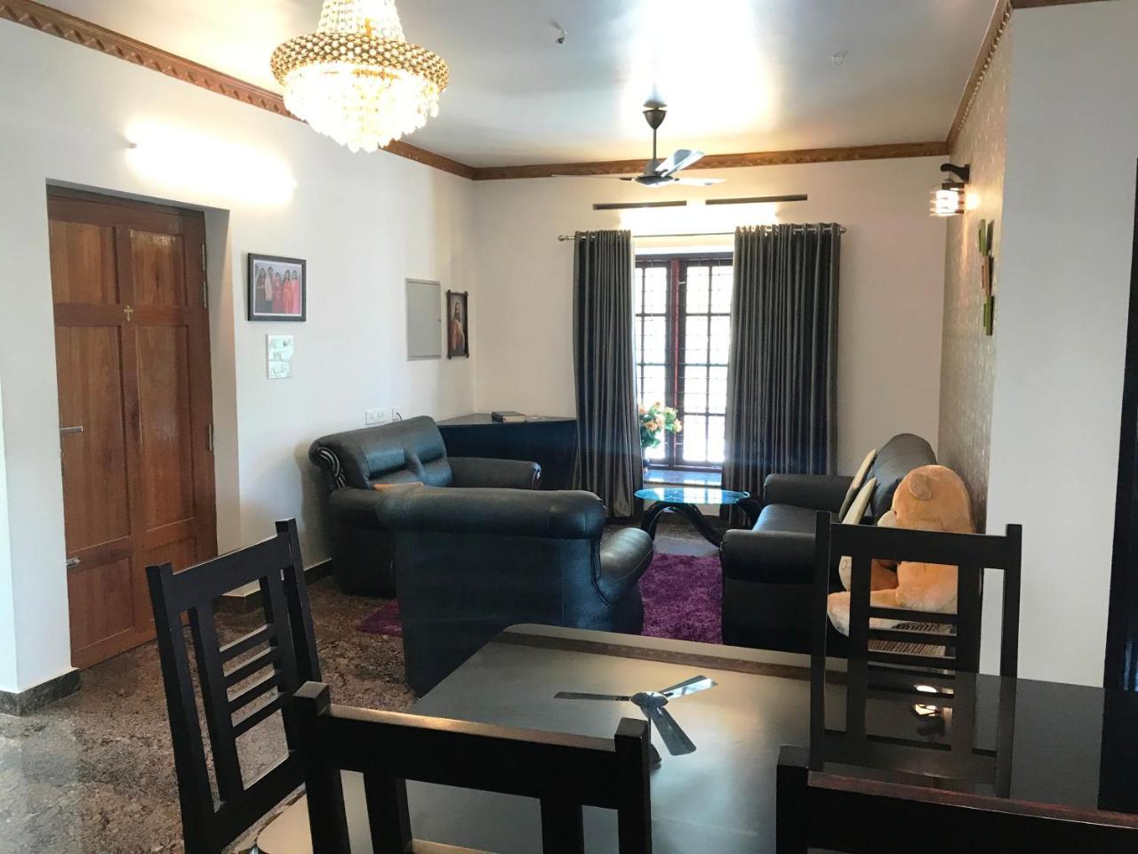 Beersheba Three Bed Room A/C Apartments Thiruvananthapuram Exteriér fotografie
